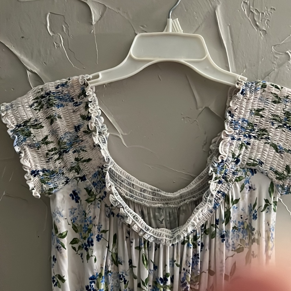 Off shoulder top - Picture 2 of 2